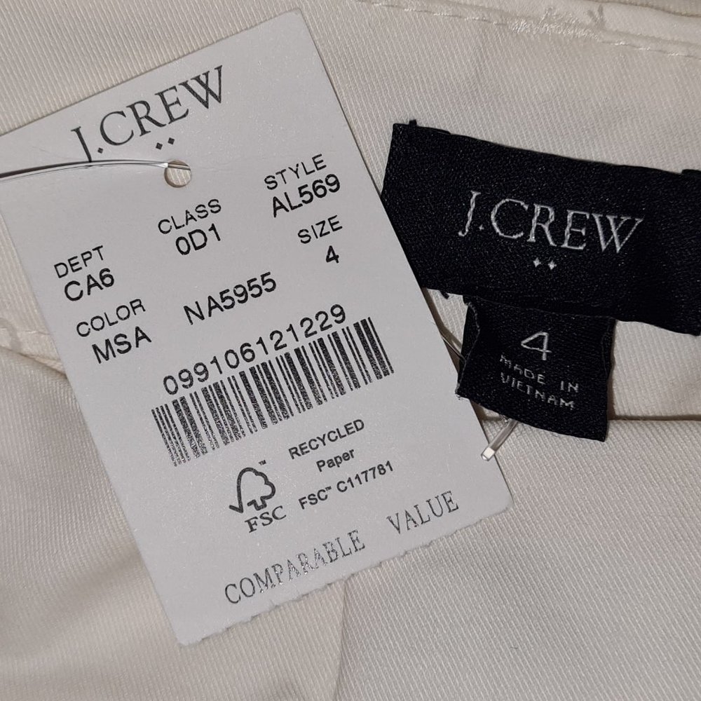 J.Crew NWT 9" Bermuda Chino Shorts size 4 - Picture 11 of 11